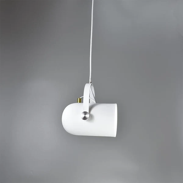 NordWink: Lampada a sospensione in alluminio nordico con forma a goccia angolare – per soggiorno e caffè