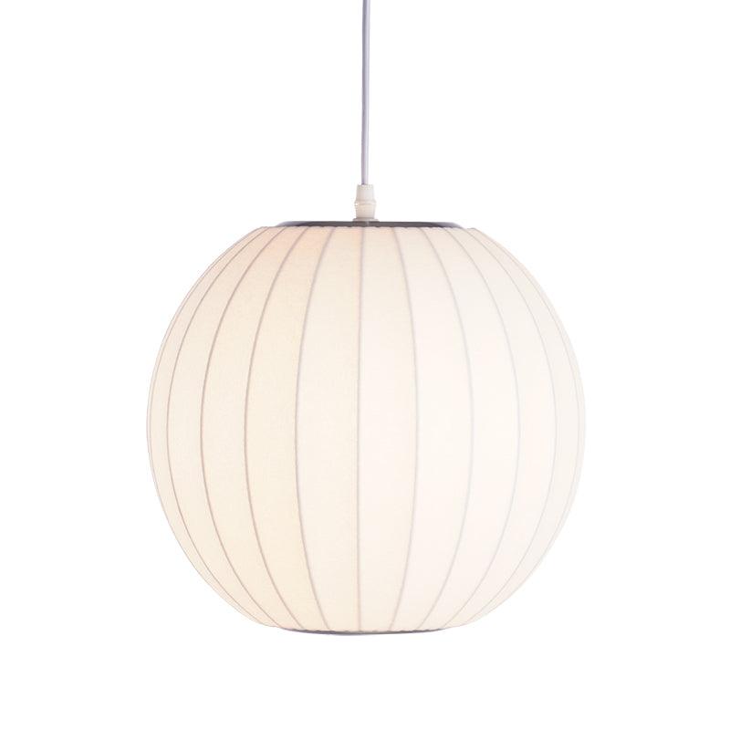 Nordelune: Lampada a sospensione con dettaglio in legno semilucido e paralume in tessuto bianco – per cucina e area colazione