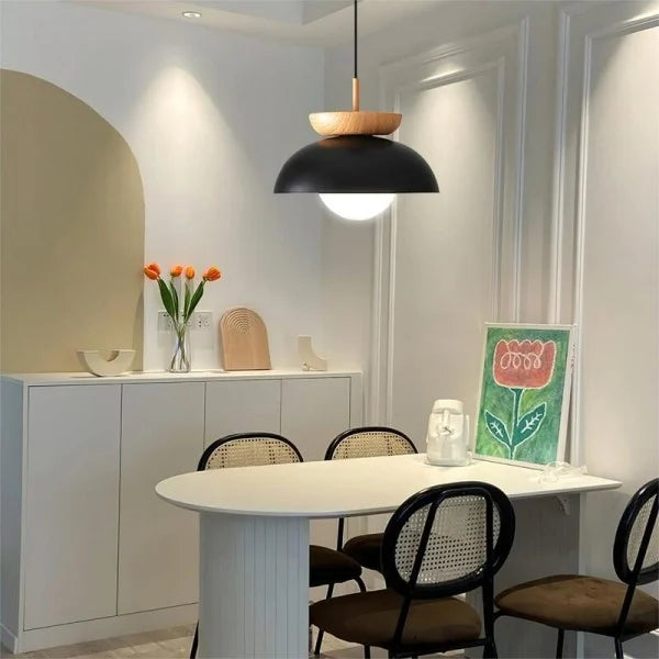 Nordiva: Lampada a sospensione in metallo e vetro con finitura in legno – per ambienti e uffici in stile scandinavo