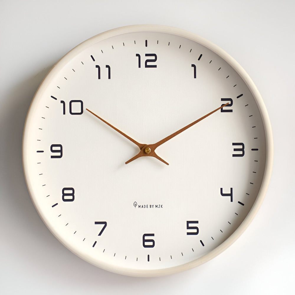 Norduhr: Orologio da parete rotondo in legno con movimento silenzioso e stile scandinavo – per ambienti moderni