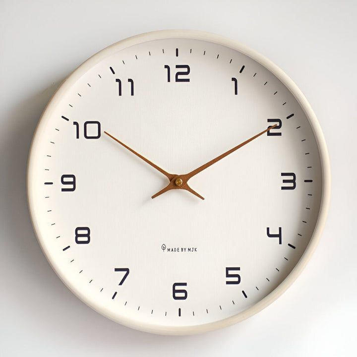 Norduhr: Orologio da parete rotondo in legno con movimento silenzioso e stile scandinavo – per ambienti moderni