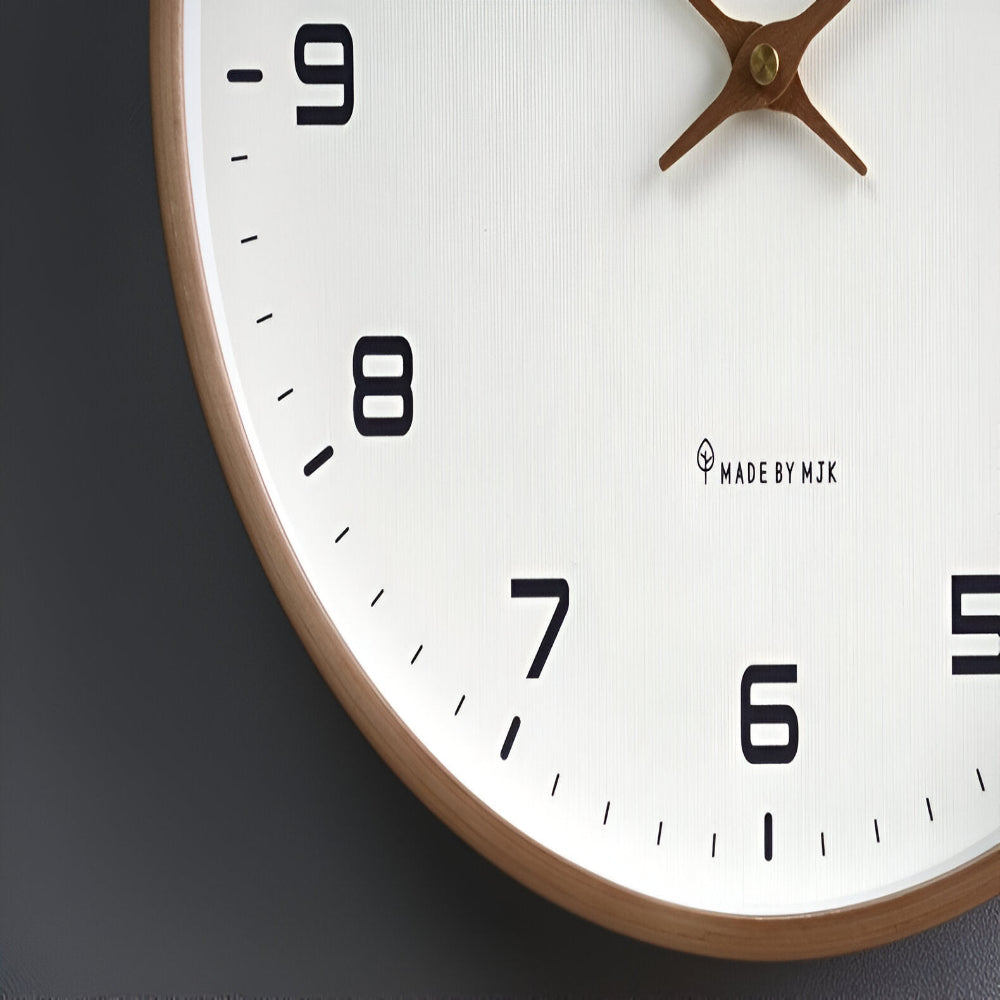 Norduhr: Orologio da parete rotondo in legno con movimento silenzioso e stile scandinavo – per ambienti moderni