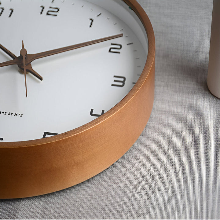 Norduhr: Orologio da parete rotondo in legno con movimento silenzioso e stile scandinavo – per ambienti moderni