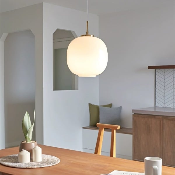 Nordvyn: Lampada a sospensione in vetro opalino scandinavo – Luce soffusa per soggiorno e sala da pranzo