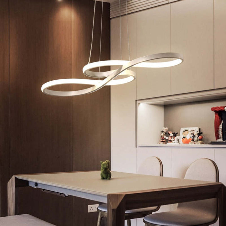 NotaLume: Lampada a sospensione LED in design di note musicali in acrilico e metallo – per soggiorno e studio
