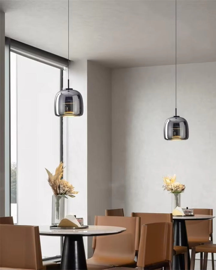 OmbraVetro: Lampada a sospensione di design in vetro fumé con luce LED bianco caldo – per soggiorno e zona pranzo