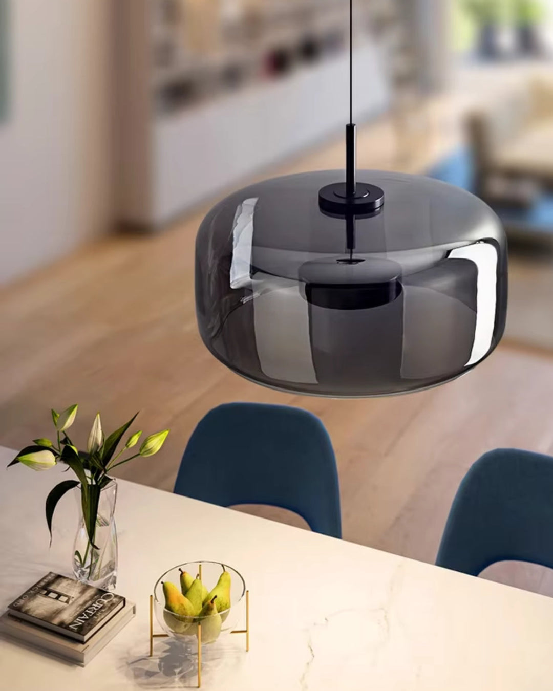 OmbraVetro: Lampada a sospensione di design in vetro fumé con luce LED bianco caldo – per soggiorno e zona pranzo