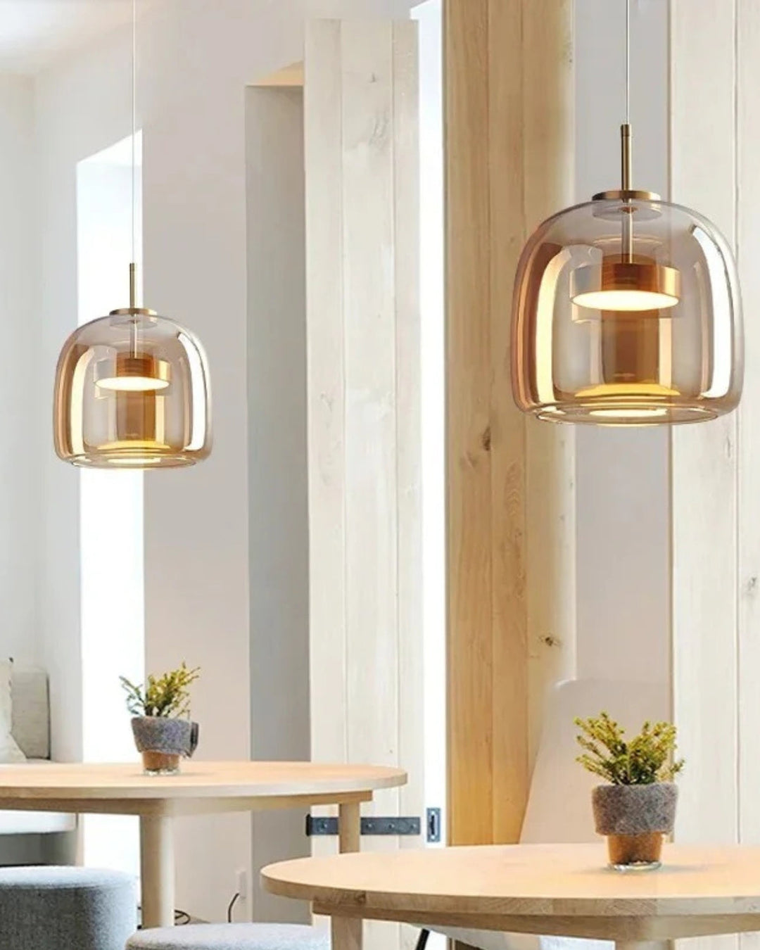 OmbraVetro: Lampada a sospensione di design in vetro fumé con luce LED bianco caldo – per soggiorno e zona pranzo