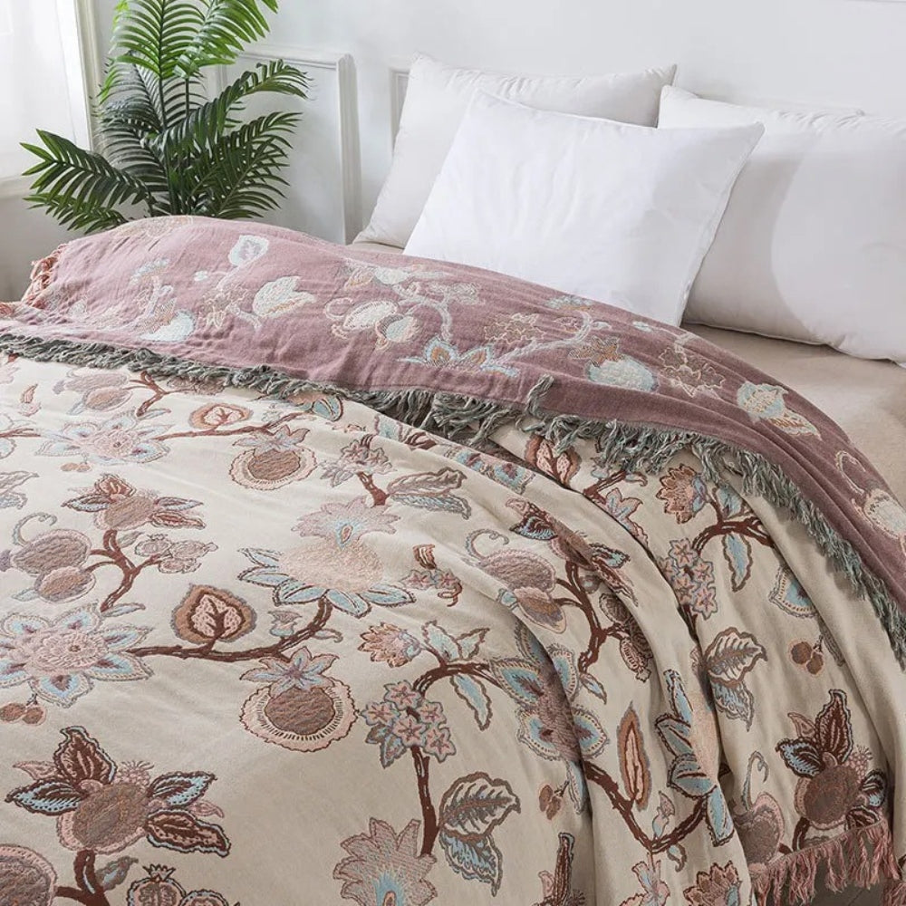 Orchideenpfad: Elegante coperta in cotone con motivo floreale Jacquard e frange – per camera da letto e soggiorno
