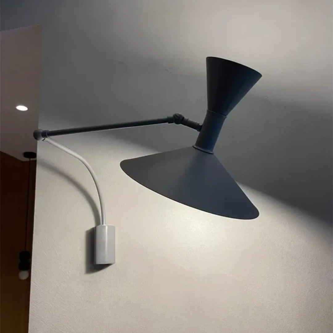 OrrinSchein: Applique LED minimalista in metallo con luce bianca calda – per camere da letto e soggiorni