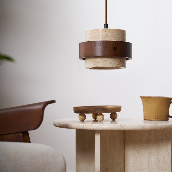 Perra: Lampada a sospensione in travertino e legno di noce – per sala da pranzo e soggiorno