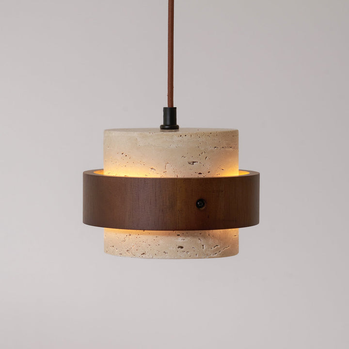 Perra: Lampada a sospensione in travertino e legno di noce – per sala da pranzo e soggiorno