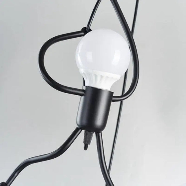 PlayLite: Lampadario Retro Iron Hero – Luce giocosa per camere dei bambini e spazi abitativi