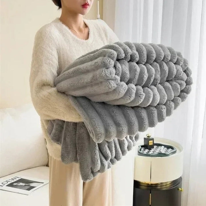 PlushNest: Coperta Morbida e Pelosa con Motivo a Strisce – Coperta Sofà Morbida per Letto e Soggiorno