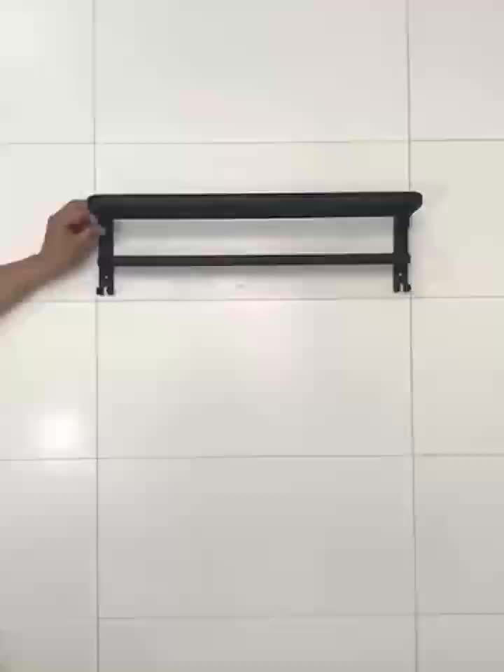 RaumStil: Porta asciugamani da bagno – scaffale salvaspazio con barra per asciugamani, ganci e ripiano, design moderno con tubi dorati