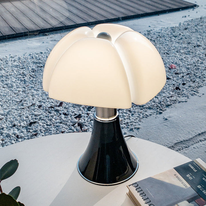 RetroLume: Lampada da Tavolo Vintage a LED – Lampada di Design in Stile Retro