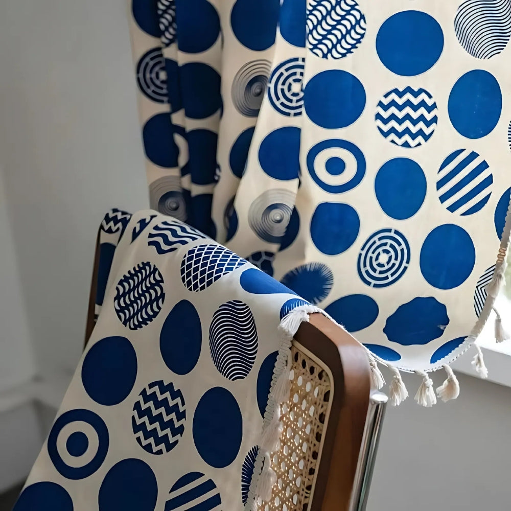 RetroPunkte: Tenda blu con motivo a pois e frange – decorativa per soggiorno e camera da letto