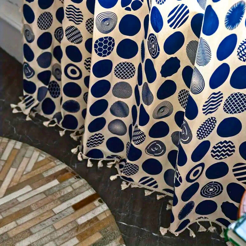 RetroPunkte: Tenda blu con motivo a pois e frange – decorativa per soggiorno e camera da letto