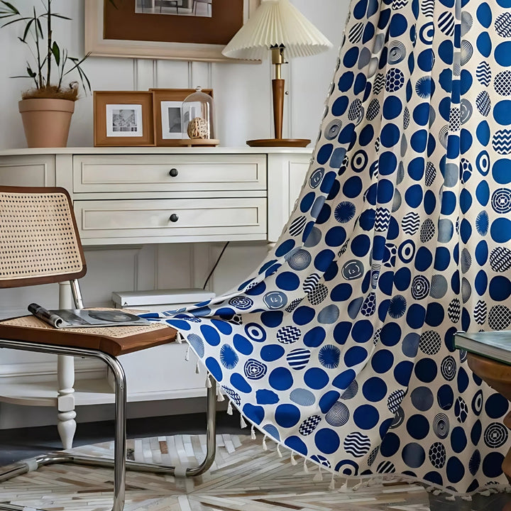 RetroPunkte: Tenda blu con motivo a pois e frange – decorativa per soggiorno e camera da letto