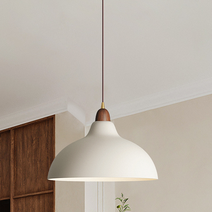 ScandiHolz: Lampada a sospensione scandinava in legno e metallo – per cucina e zona pranzo