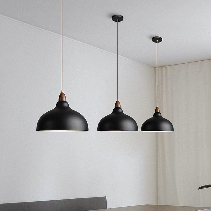 ScandiHolz: Lampada a sospensione scandinava in legno e metallo – per cucina e zona pranzo