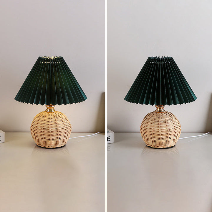 ScandiLuce: Lampada da tavolo in rattan con paralume pieghevole conico &amp; LED – per camera da letto &amp; soggiorno