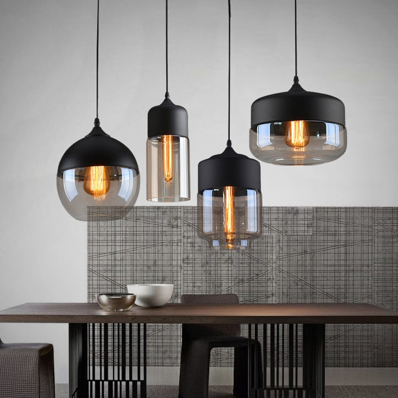Serenitéa: Lampada a sospensione con batteria ricaricabile e design in vetro e metallo – per lounge e area lettura