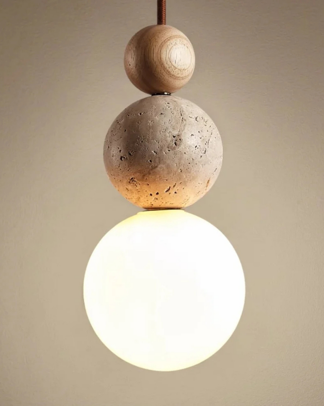 SilenVéra: Lampada a sospensione moderna in legno con sfera di vetro e luce LED bianca calda – per sala da pranzo e soggiorno