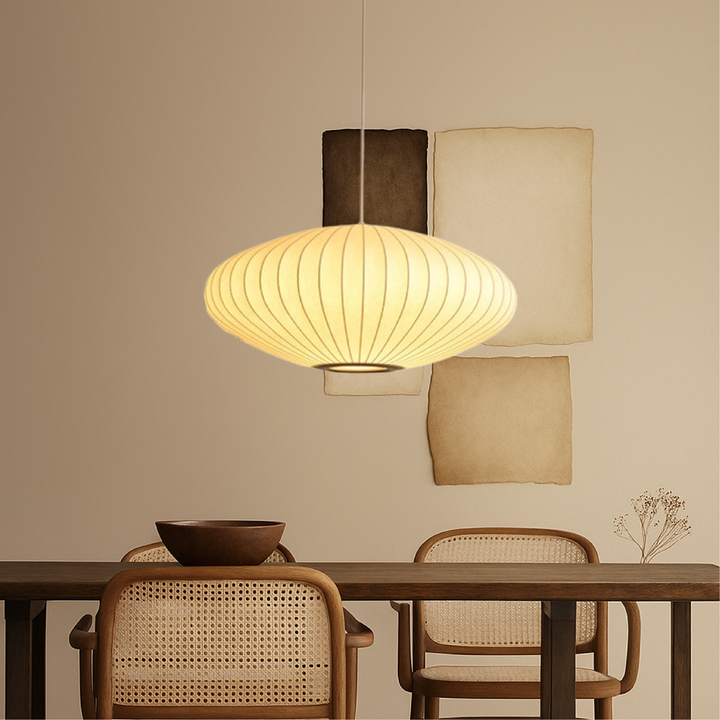 Silkaura: Lampada a sospensione LED in tessuto di seta – design e eleganza italiana