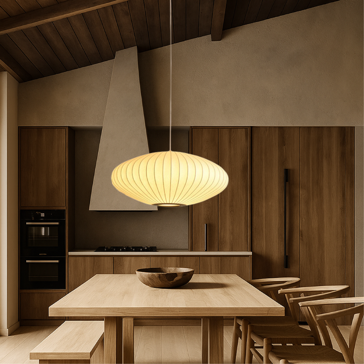 Silkaura: Lampada a sospensione LED in tessuto di seta – design e eleganza italiana