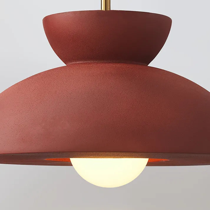 Skandéla: Lampada a sospensione minimalista con forma chiara e compatibilità LED – per aree pranzo e lounge
