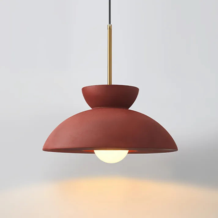 Skandéla: Lampada a sospensione minimalista con forma chiara e compatibilità LED – per aree pranzo e lounge