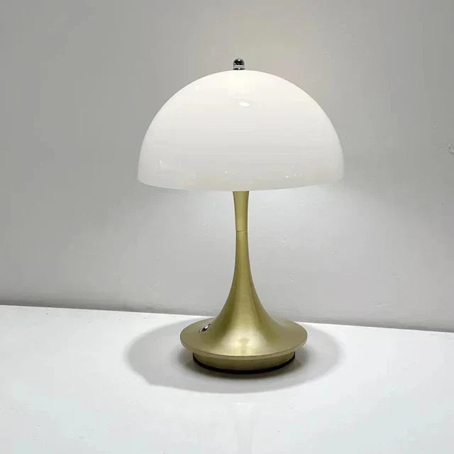Skandilux: Lampada da Tavolo LED Moderna Senza Fili – Ricaricabile e Stilosa per Soggiorno e Camera da Letto