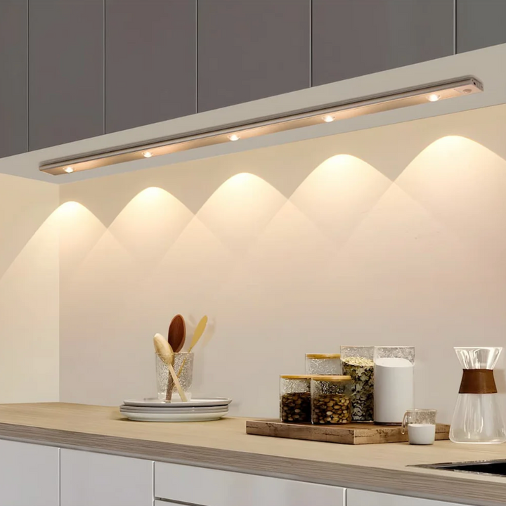 SmartWall: Lampada da parete LED ricaricabile con sensore di movimento e dimmer touch – per interni e scale