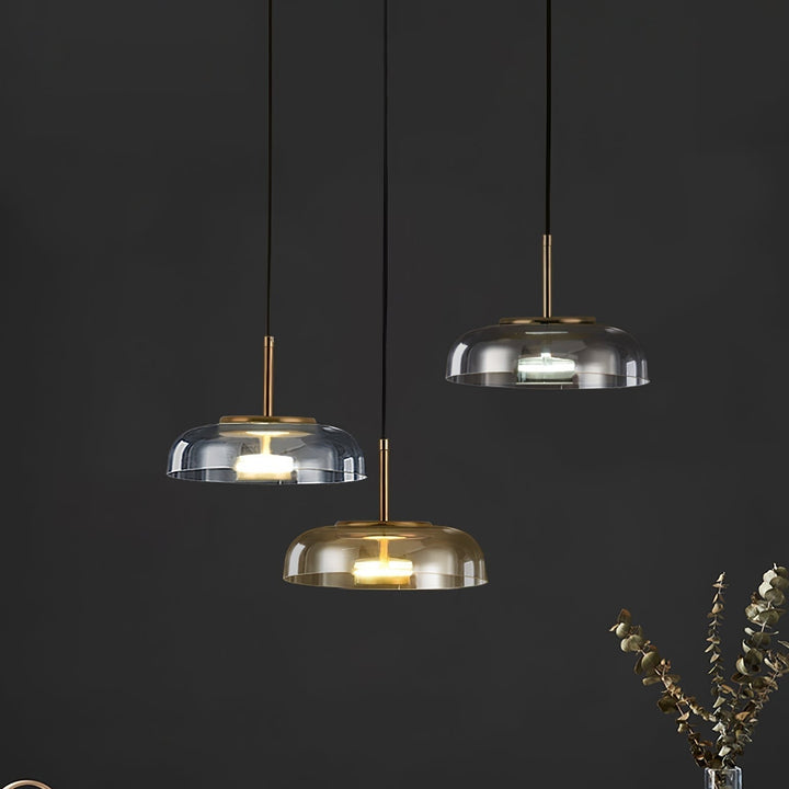 Solara: Lampadario in ottone e vetro con LED integrato – per sala da pranzo e soggiorno