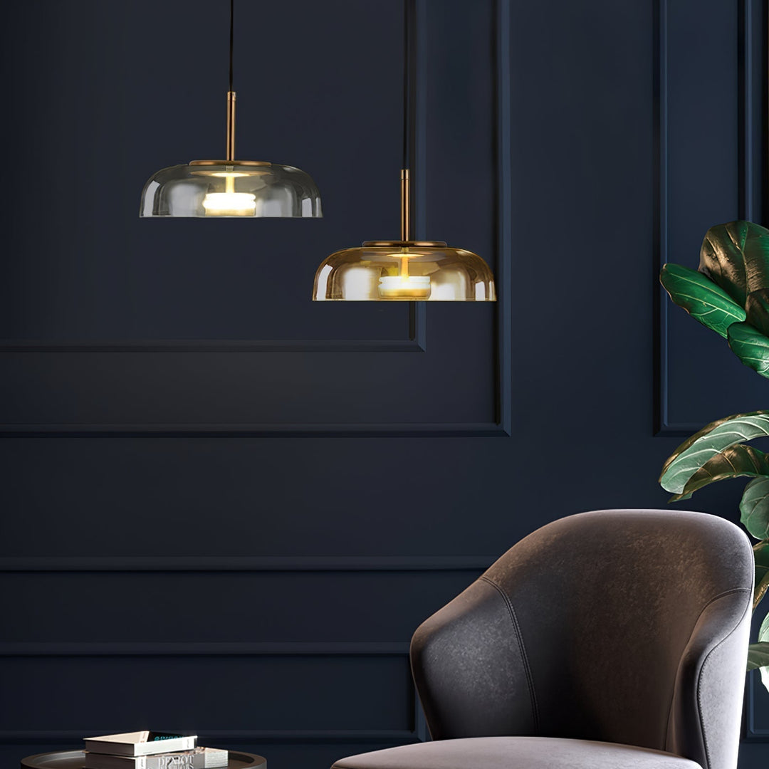 Solara: Lampadario in ottone e vetro con LED integrato – per sala da pranzo e soggiorno