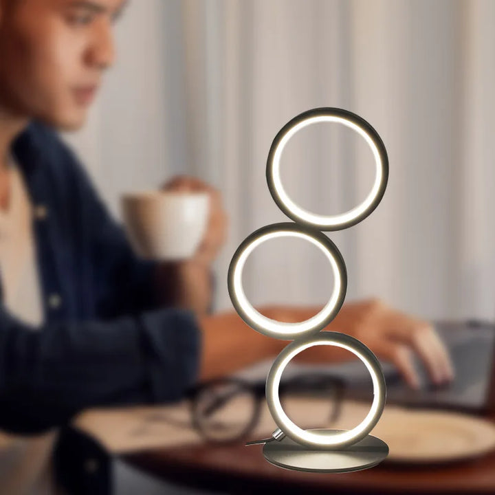 SolarisBeam: Lampada da tavolo LED moderna – Luce calda per soggiorno e ufficio