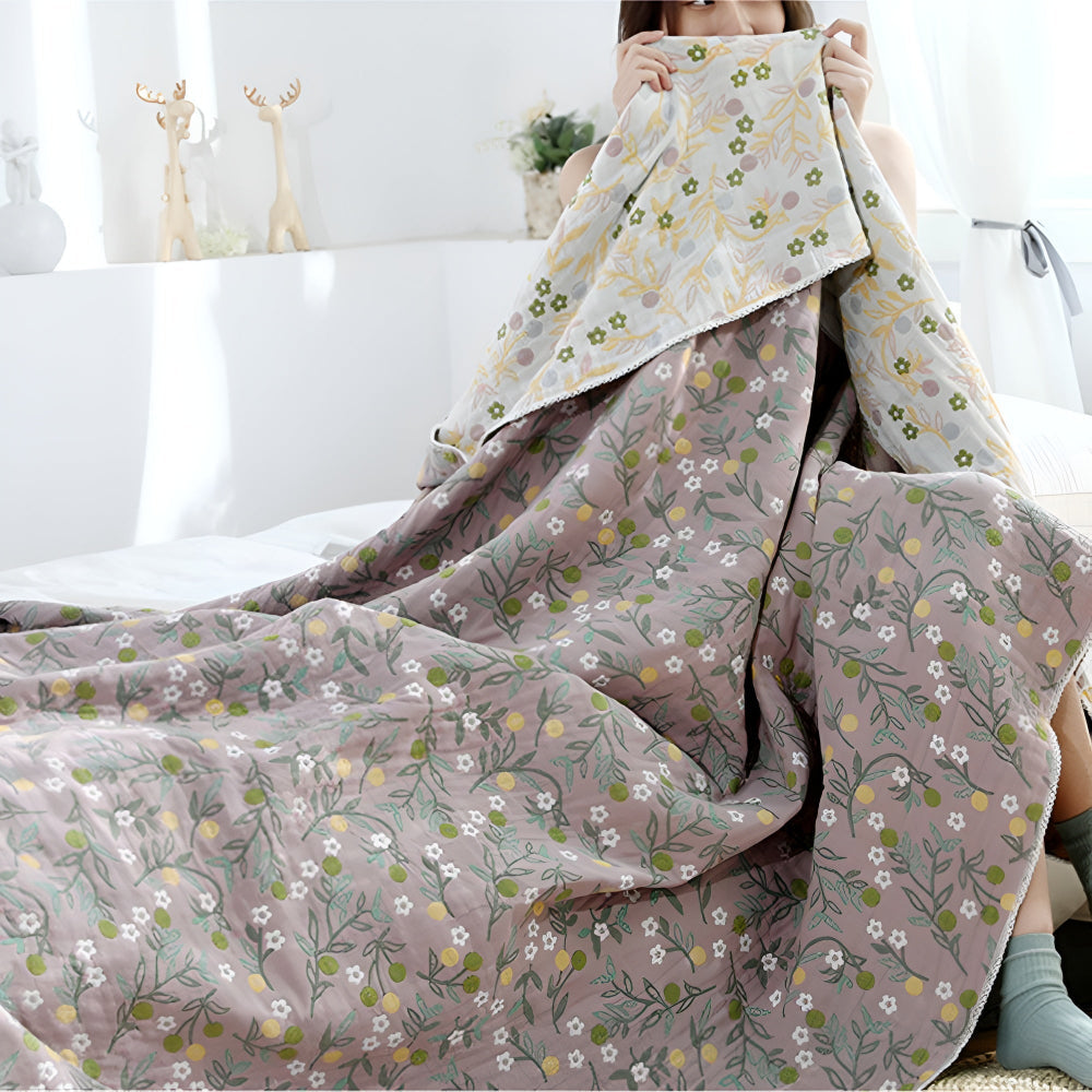 SommerBlatt: Coperte in cotone a quattro strati con stampa floreale e fogliosa – per camera da letto e divano