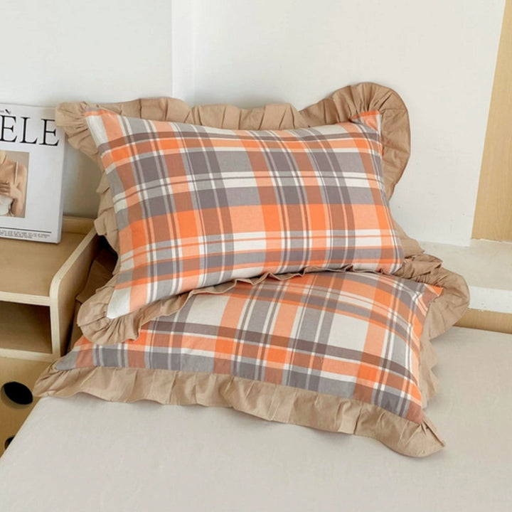 SpitzeLuxe: Fodera per cuscino con volant e pizzo in stile classico a righe – elegante e resistente (confezione da 2)