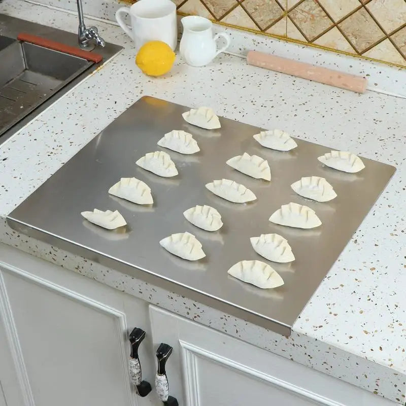 Kalsten | SliceGrip – Tavola da Taglio in Acciaio Inossidabile con Bisel Elevato e Antiscivolo