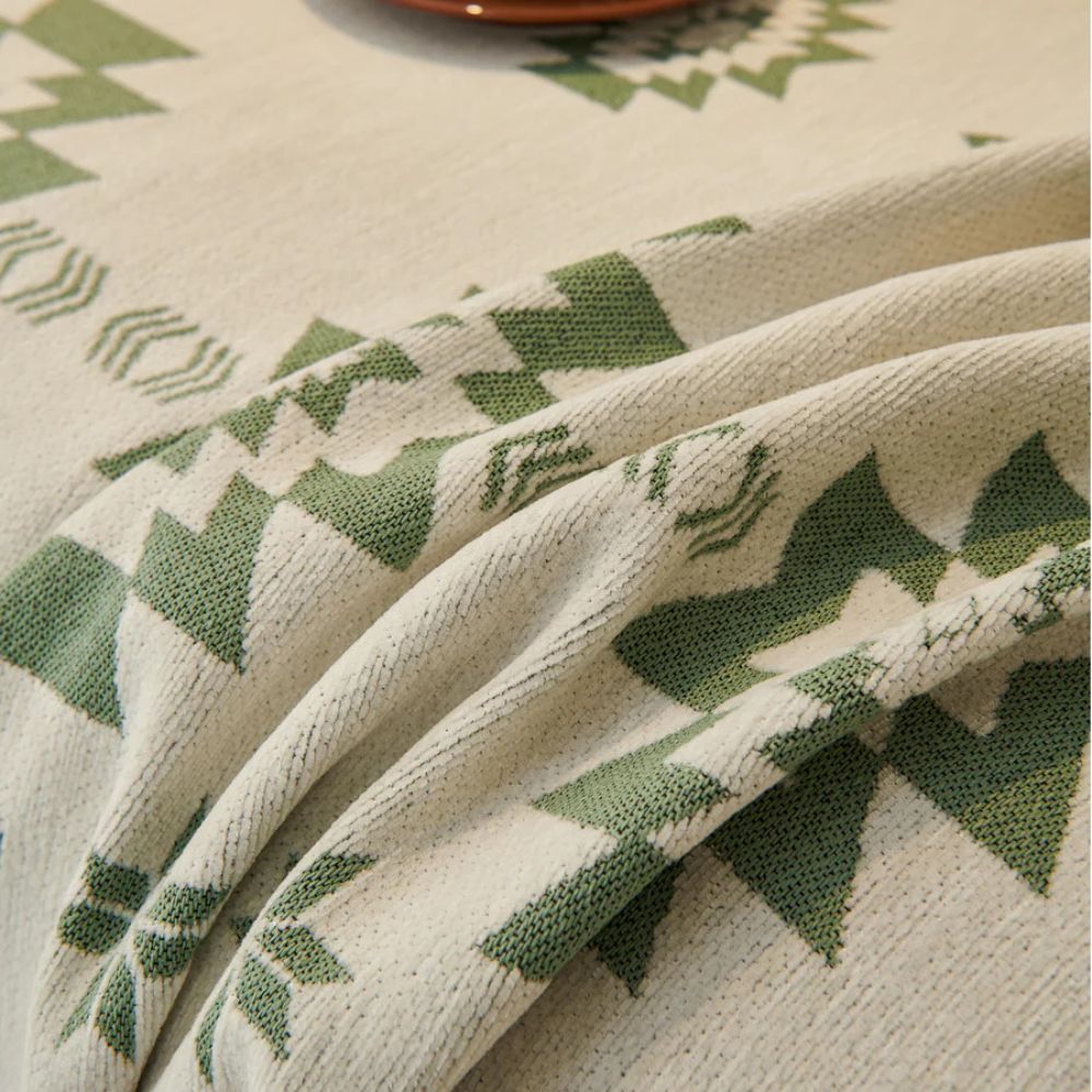 Stammesharmonie: Rivestimento per divano in motivo Boho-Tribal in morbido chenille con design reversibile – per divano e soggiorno