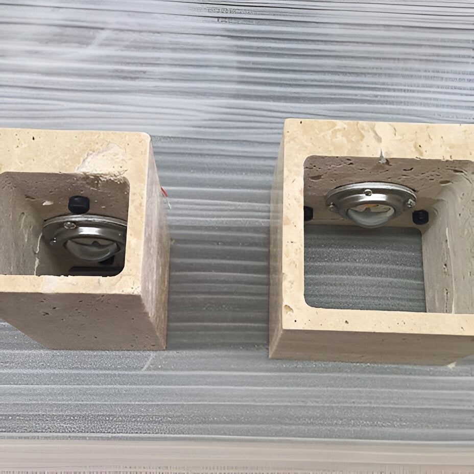 SteinLume: Applique in Travertino – Lampada a LED moderna per interni ed esterni