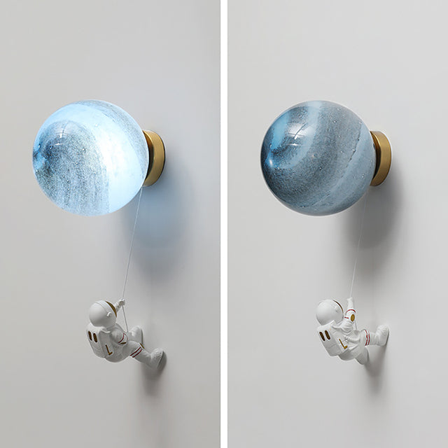 StellaNova: Applique LED Astronauta – Luce Creativa per Camerette e Soggiorni