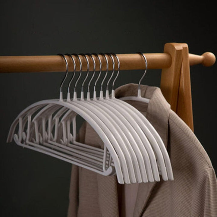 StilKurve: Grucce con design ergonomico – durevoli, antiscivolo e versatili per giacche, bluse e vestiti (confezione da 10)