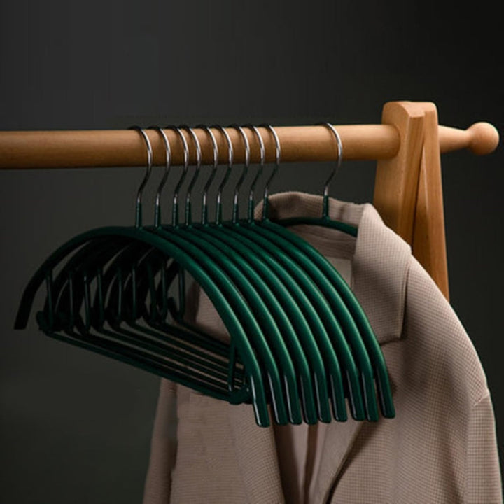 StilKurve: Grucce con design ergonomico – durevoli, antiscivolo e versatili per giacche, bluse e vestiti (confezione da 10)