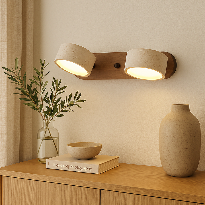 TerraLume: Applique LED in Travertino – Lampada da parete in pietra naturale per corridoio, bagno e camera da letto