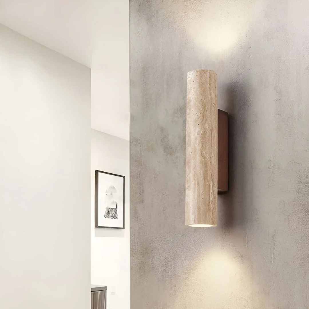 TravinoLux: Applique moderna cilindrica in marmo travertino e legno, LED 2 fiamme – per soggiorno e corridoio