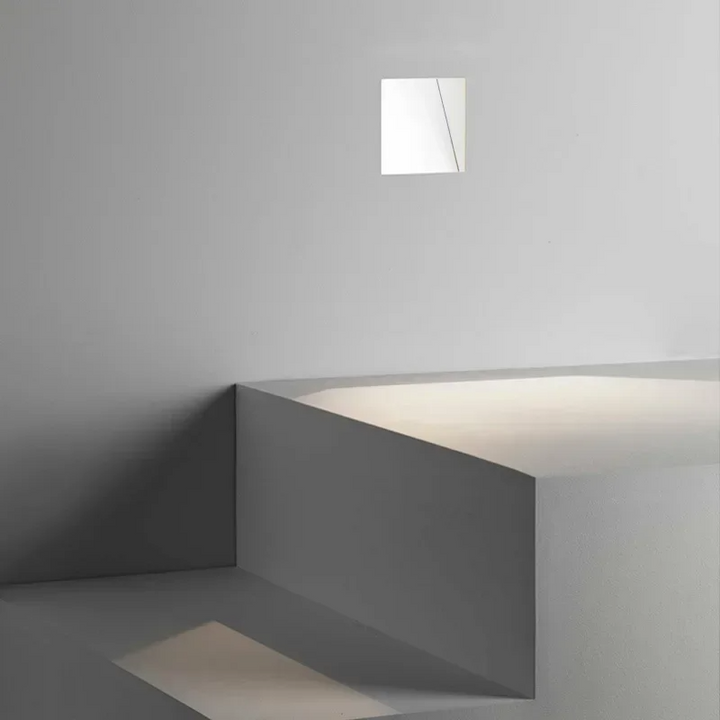 TreppenSchutz: Applique LED in acciaio inossidabile con sensore di movimento e design slanciato – per scale e passaggi