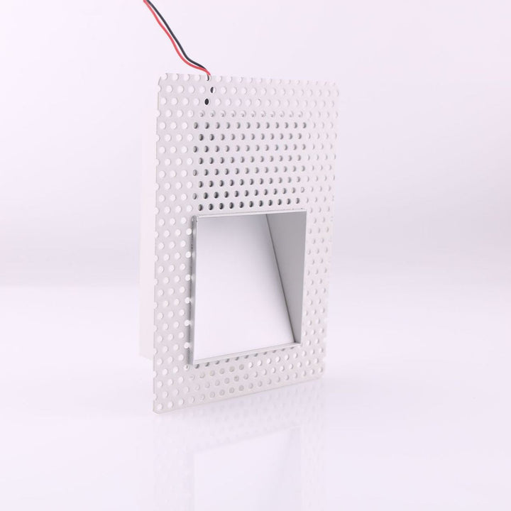 TreppenSchutz: Applique LED in acciaio inossidabile con sensore di movimento e design slanciato – per scale e passaggi