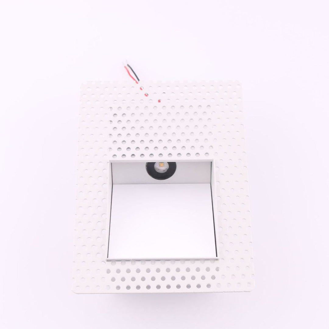 TreppenSchutz: Applique LED in acciaio inossidabile con sensore di movimento e design slanciato – per scale e passaggi